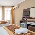 Avsar Boutique